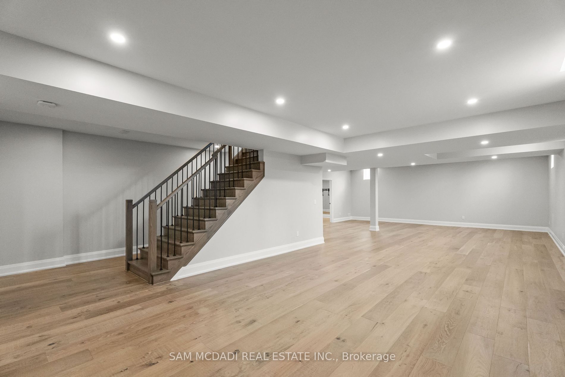46 Charles Tilley Cres