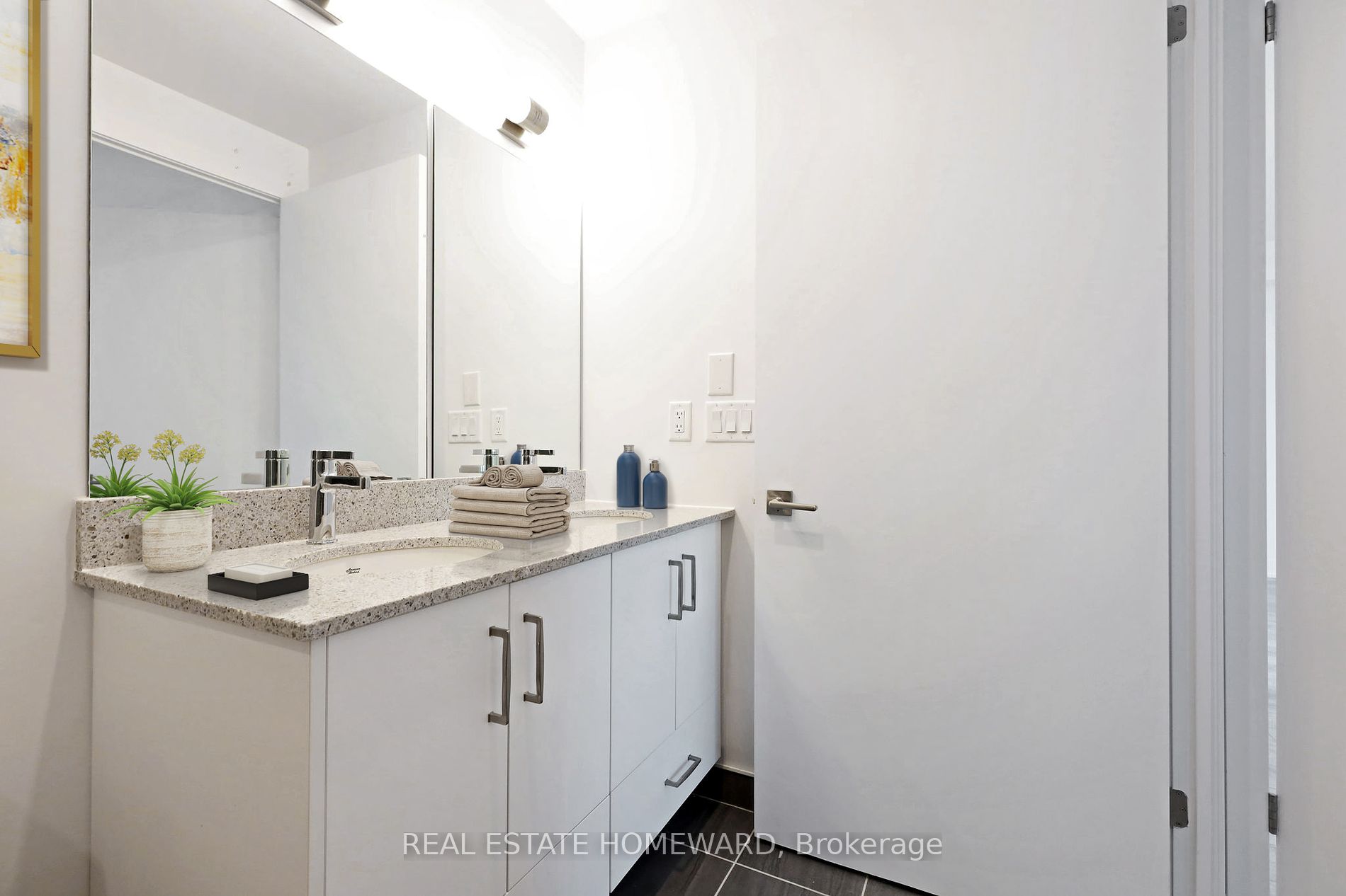1316 Kingston Rd, #406