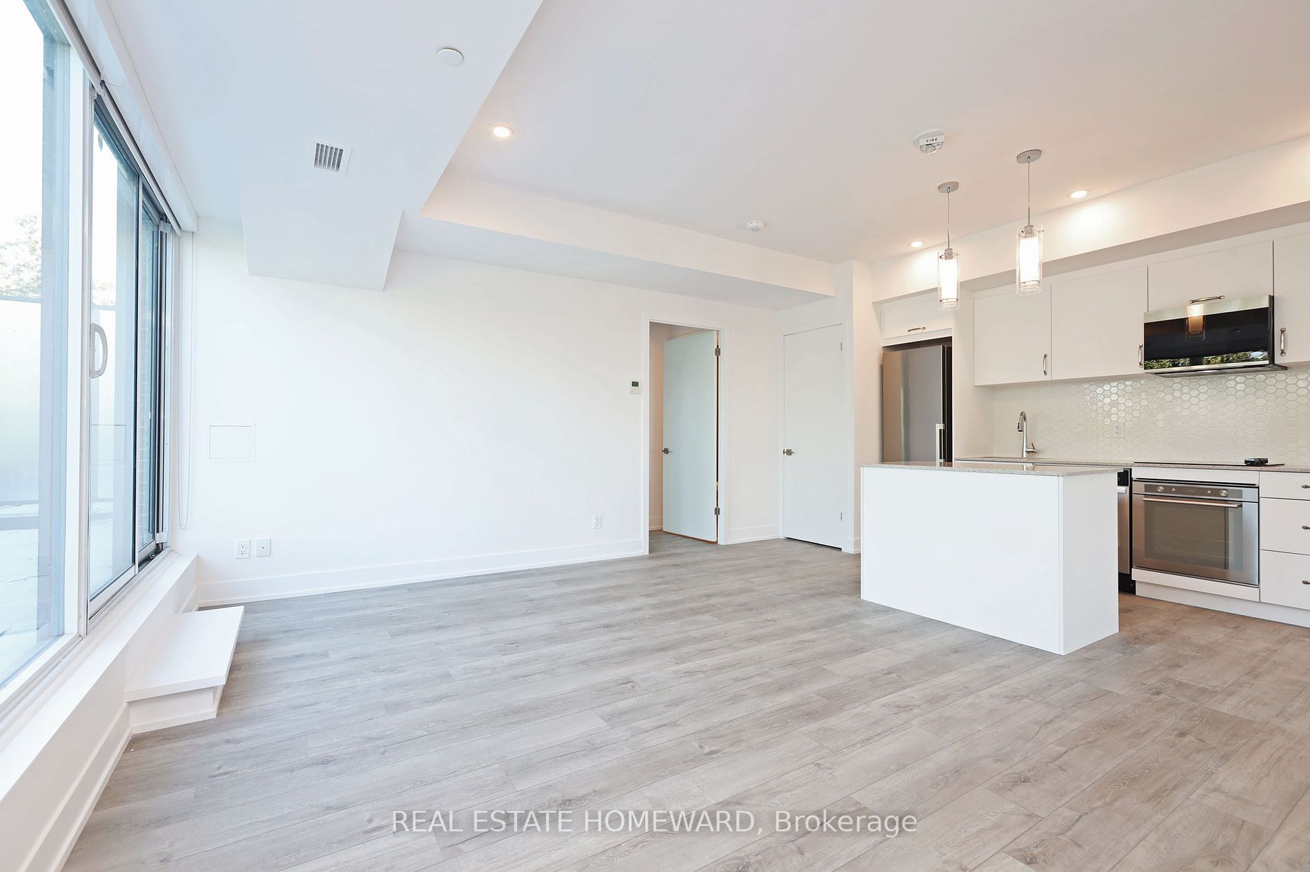1316 Kingston Rd, #406