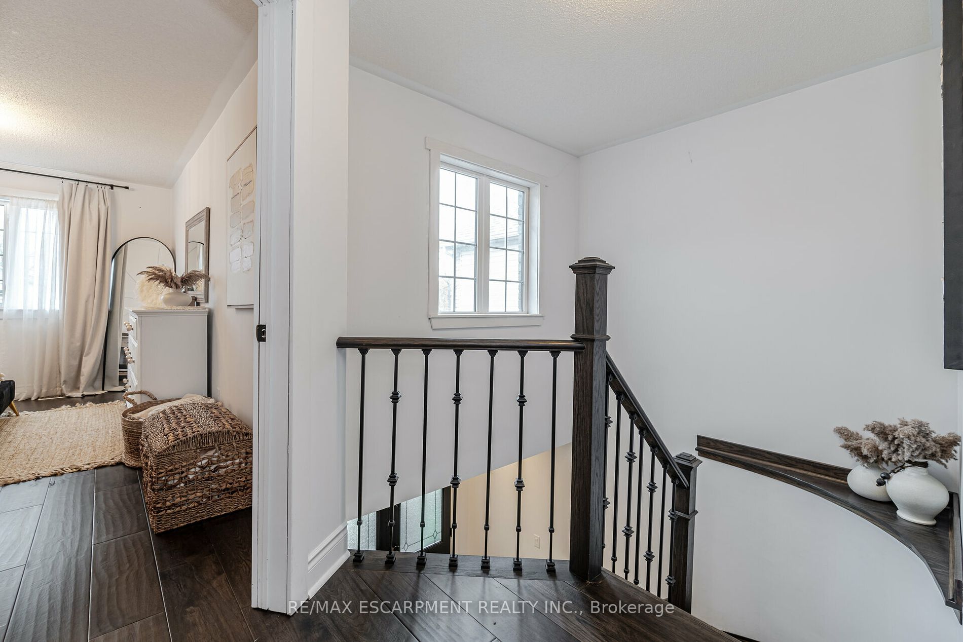 77 Lownie Crt