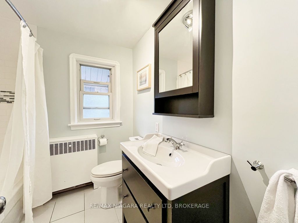 79 Clonmore Dr
