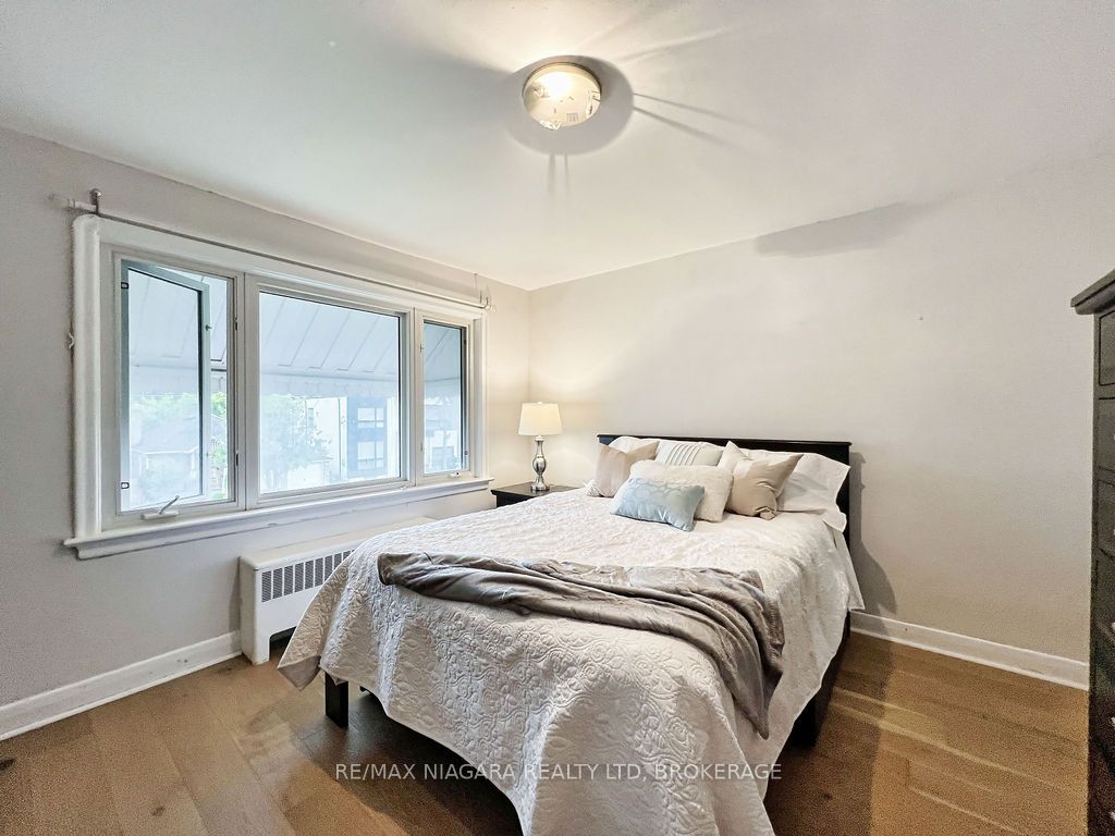 79 Clonmore Dr