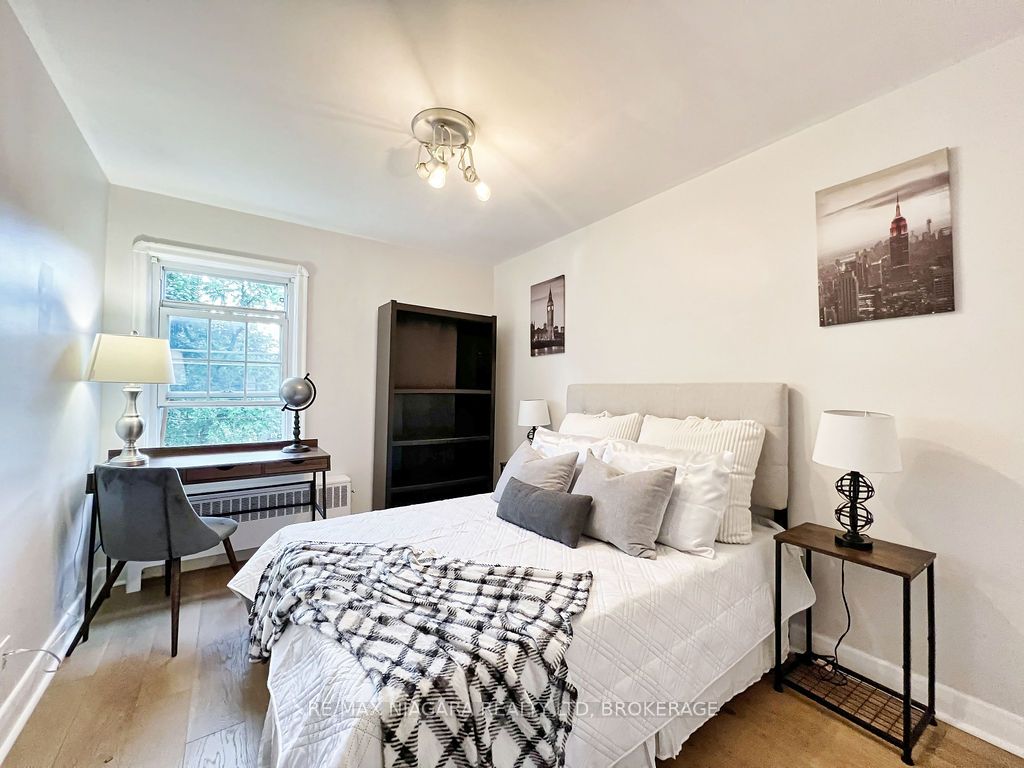79 Clonmore Dr