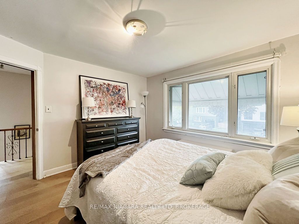 79 Clonmore Dr