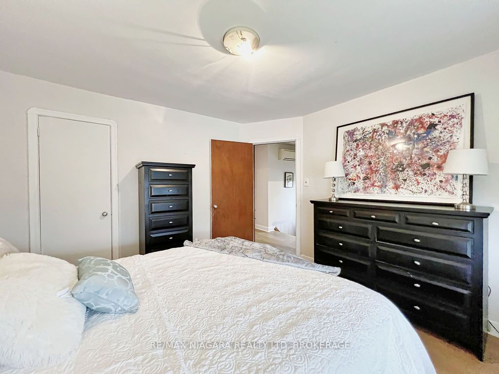79 Clonmore Dr