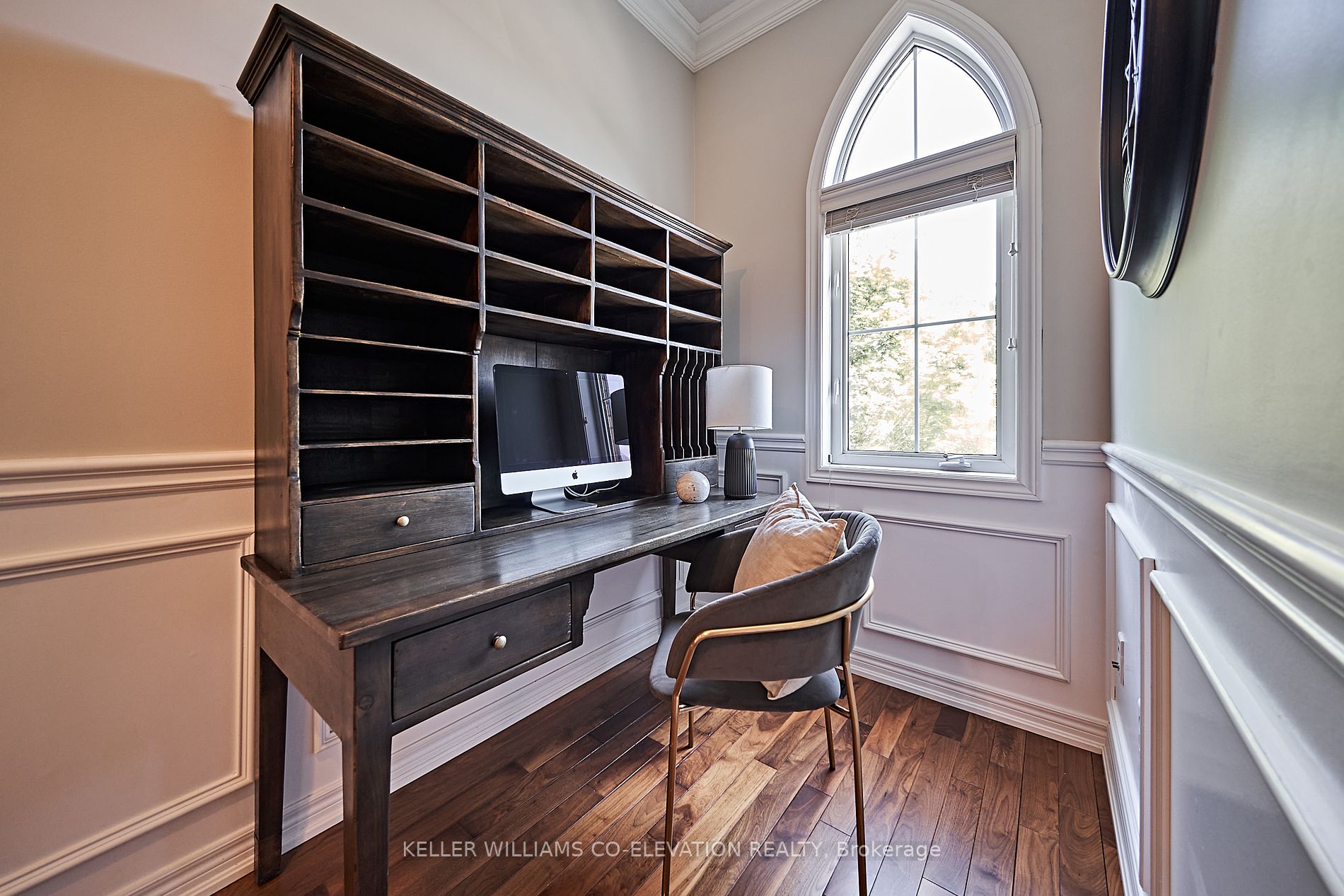 24 Rainbow Cres
