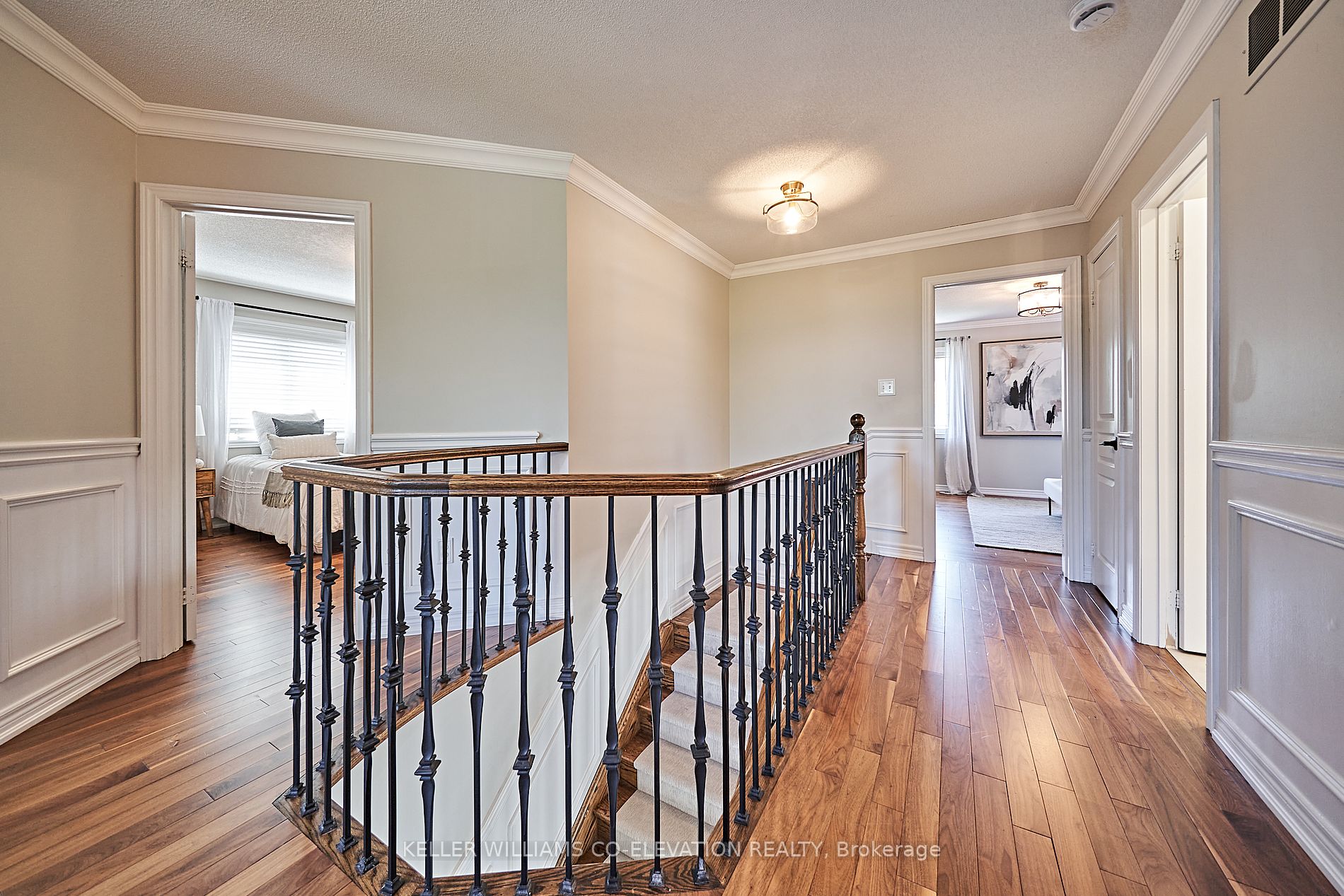 24 Rainbow Cres