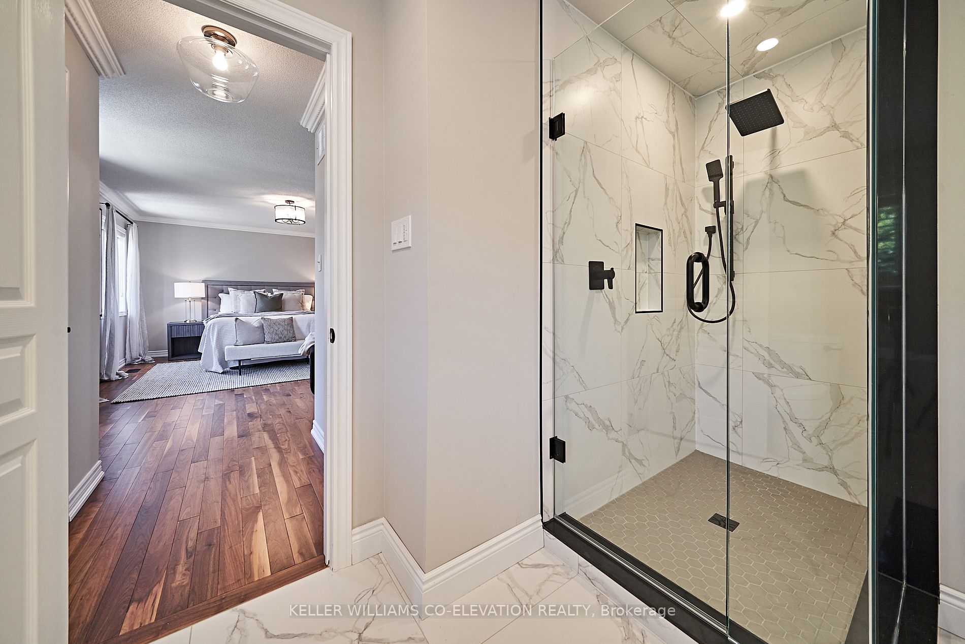 24 Rainbow Cres
