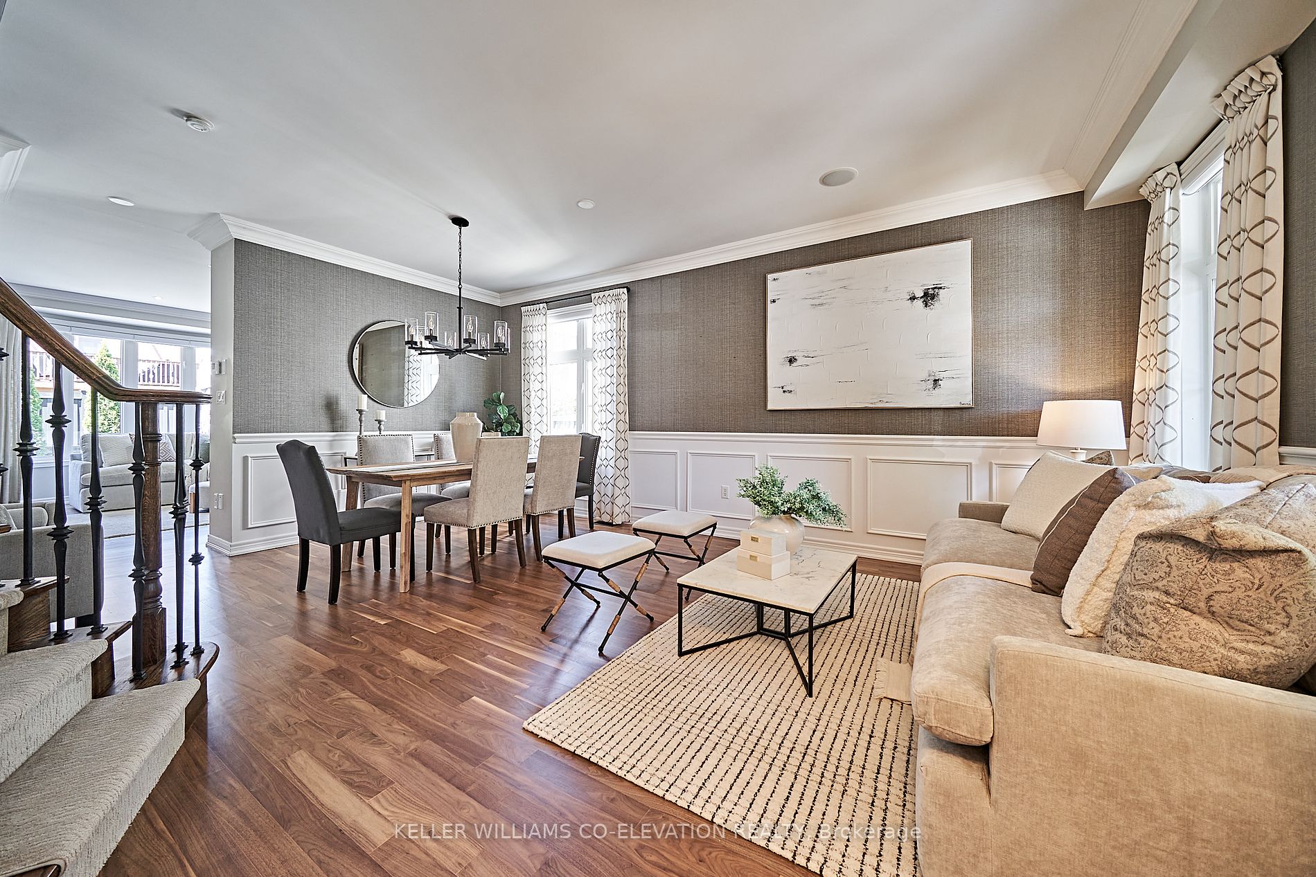 24 Rainbow Cres