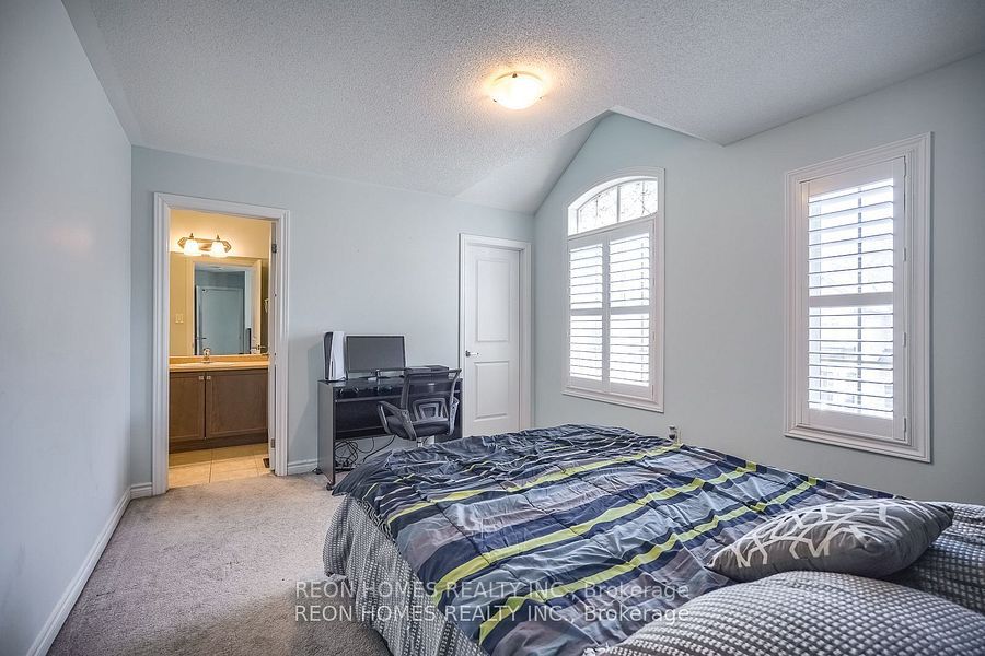 2142 Saffron Dr