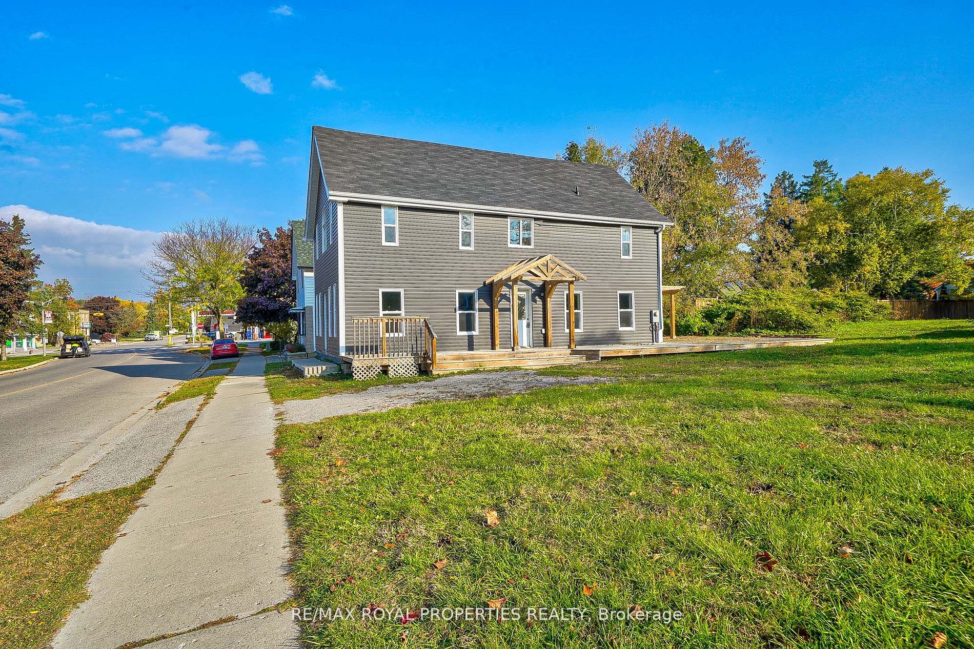 4973 Old Brock Rd