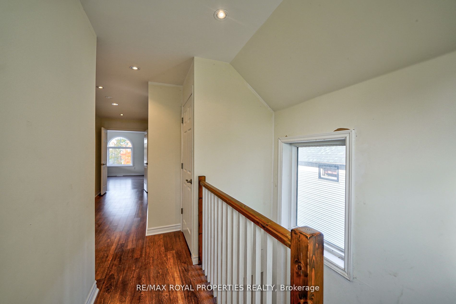 4973 Old Brock Rd
