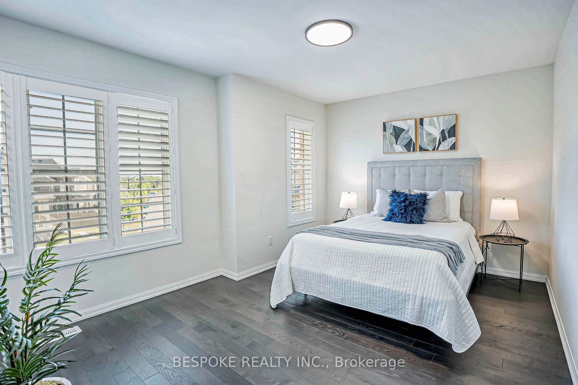 136 Hurst Dr