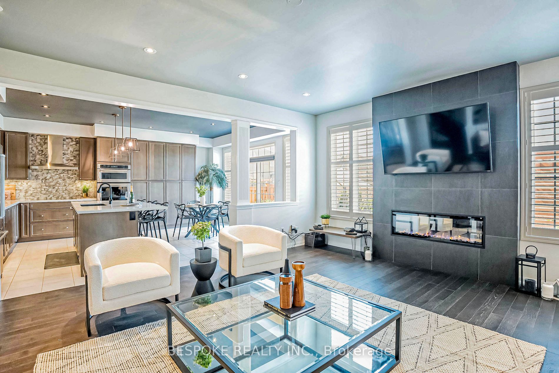 136 Hurst Dr