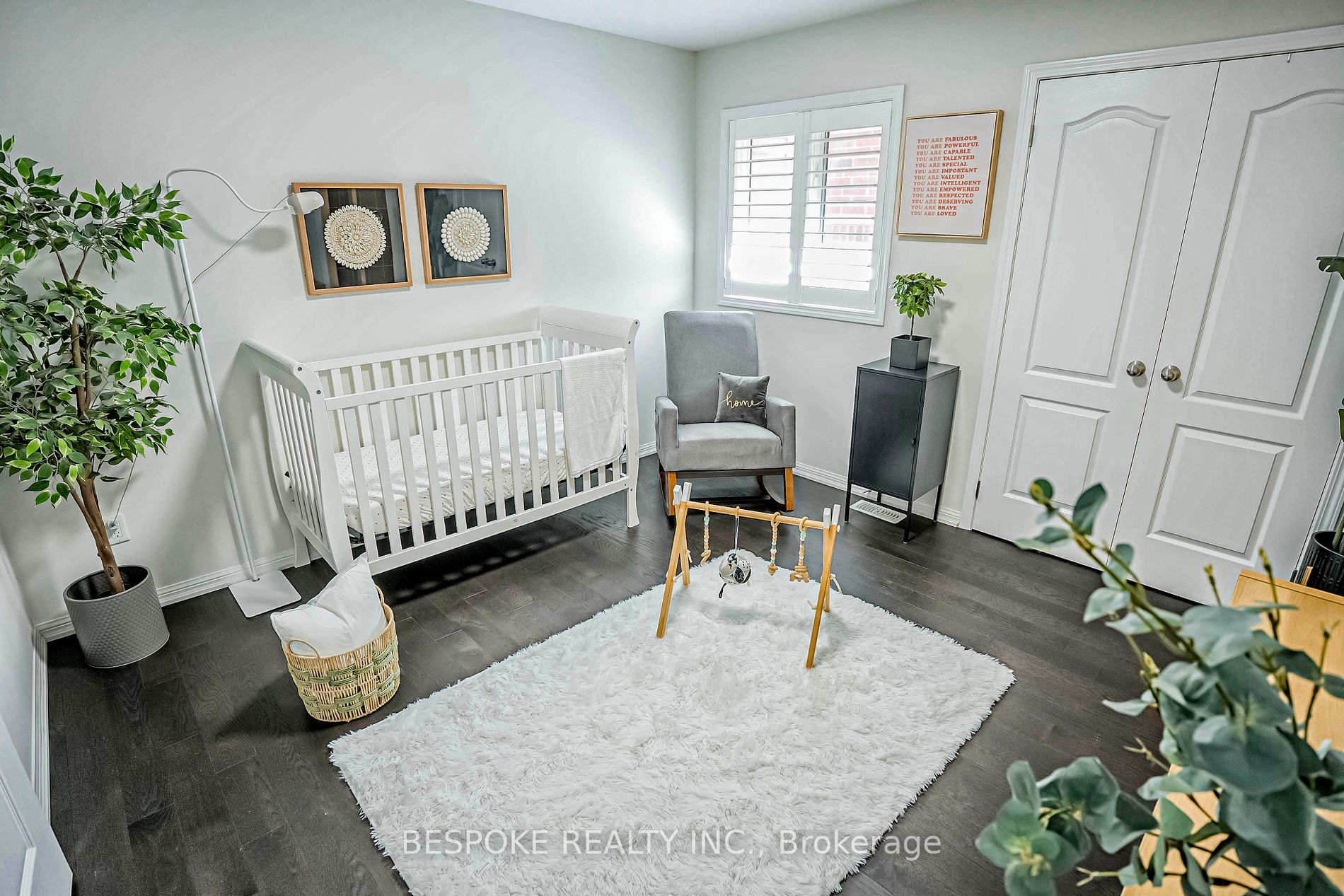 136 Hurst Dr