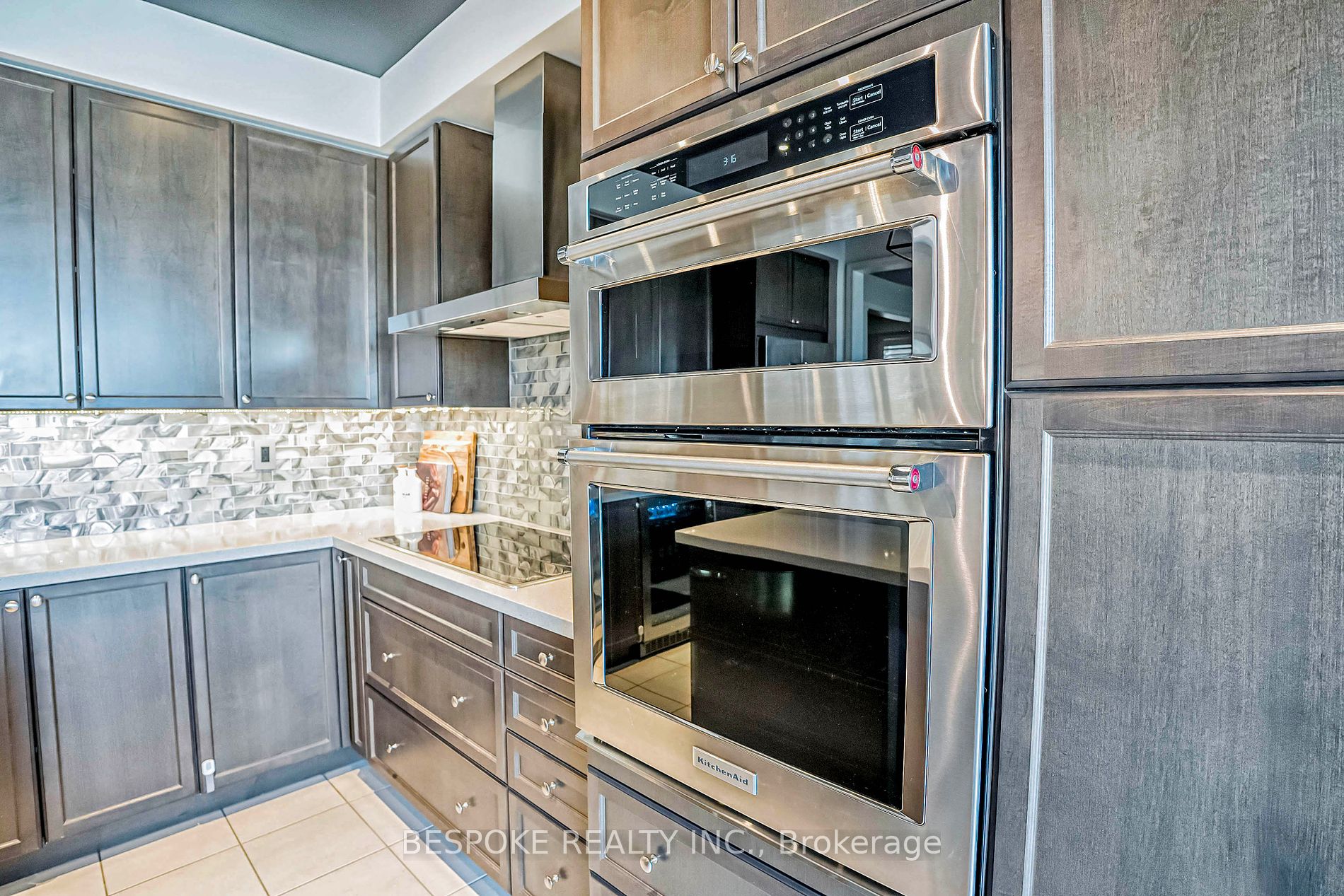 136 Hurst Dr