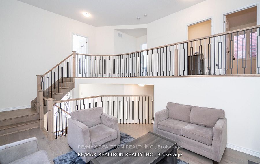 2496 Orchestrate Dr