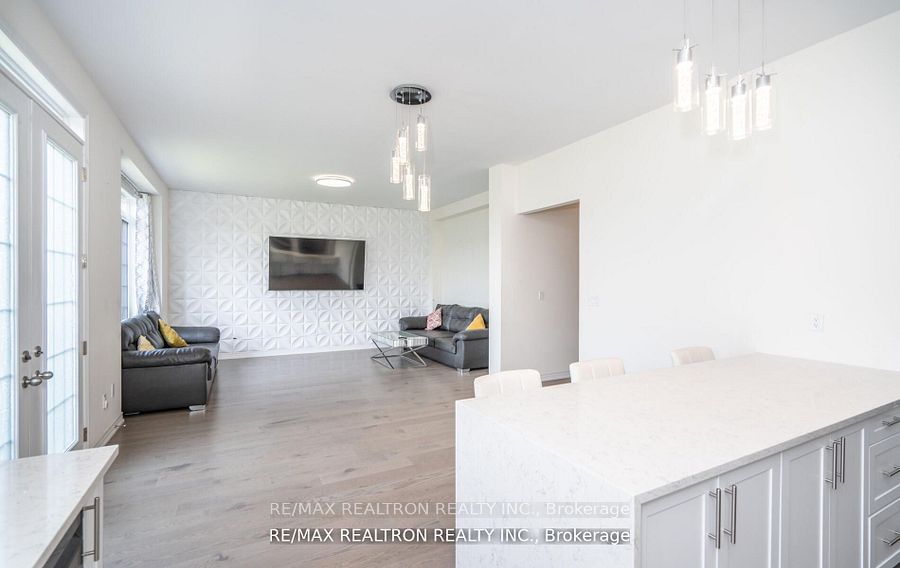 2496 Orchestrate Dr