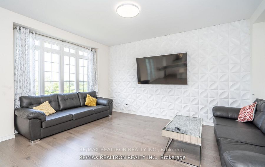 2496 Orchestrate Dr
