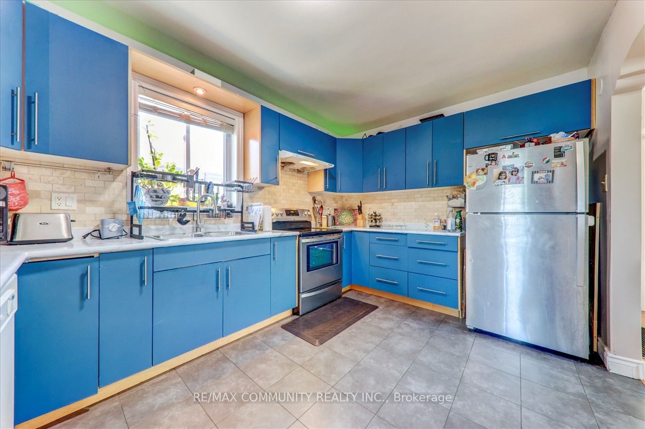 7 Princemere Cres