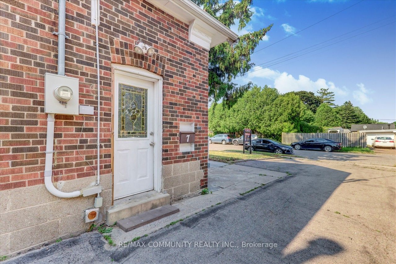 7 Princemere Cres