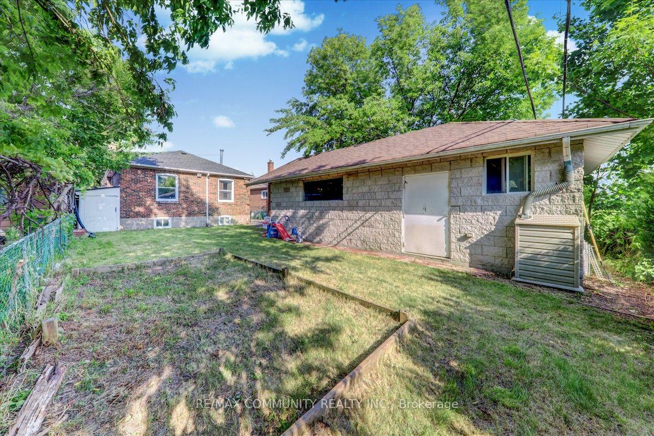 7 Princemere Cres