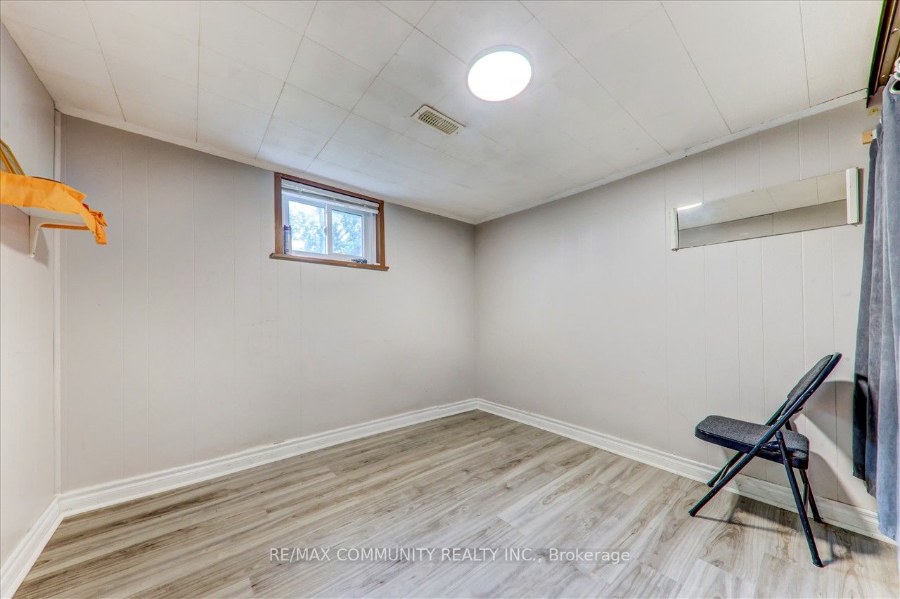 7 Princemere Cres