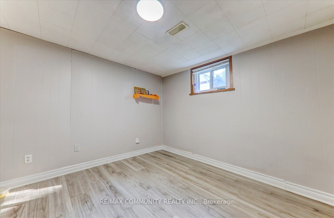 7 Princemere Cres