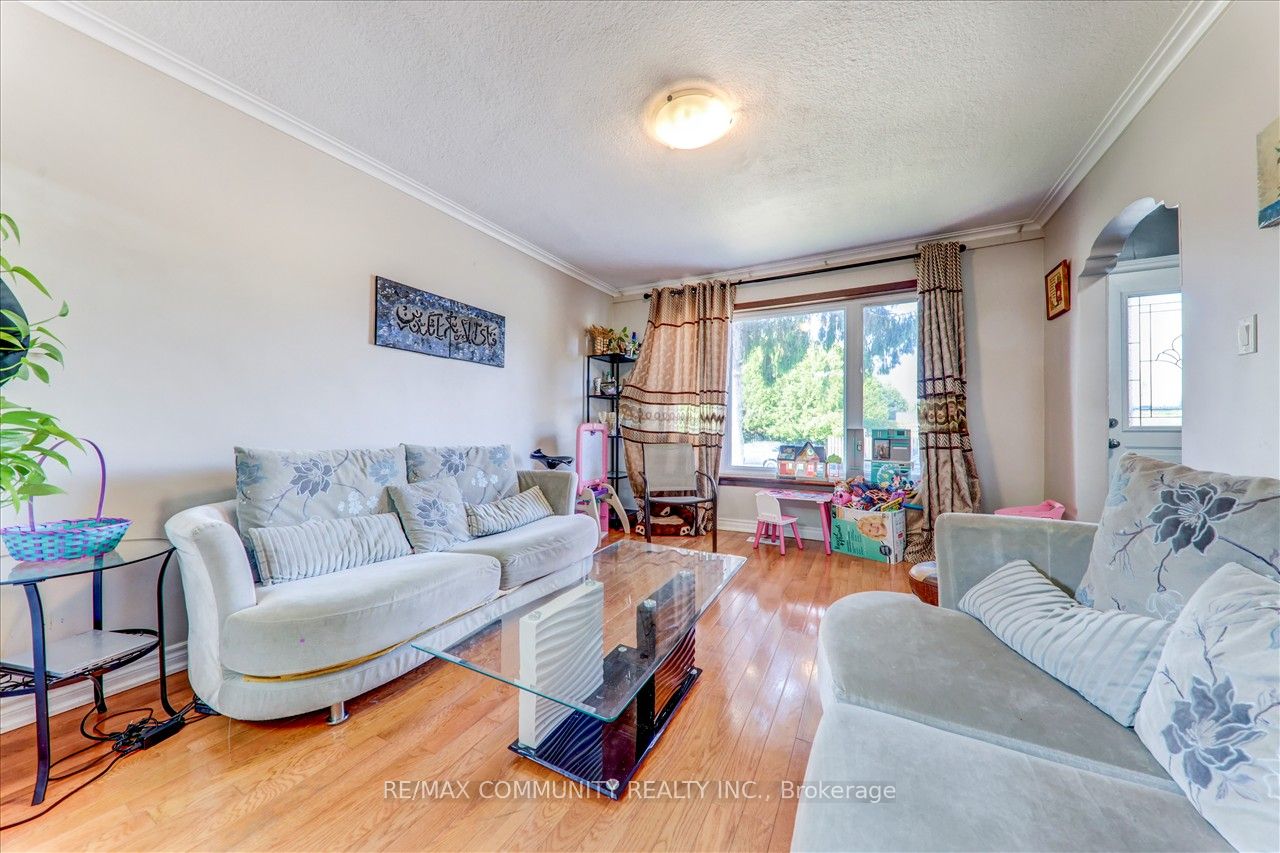 7 Princemere Cres