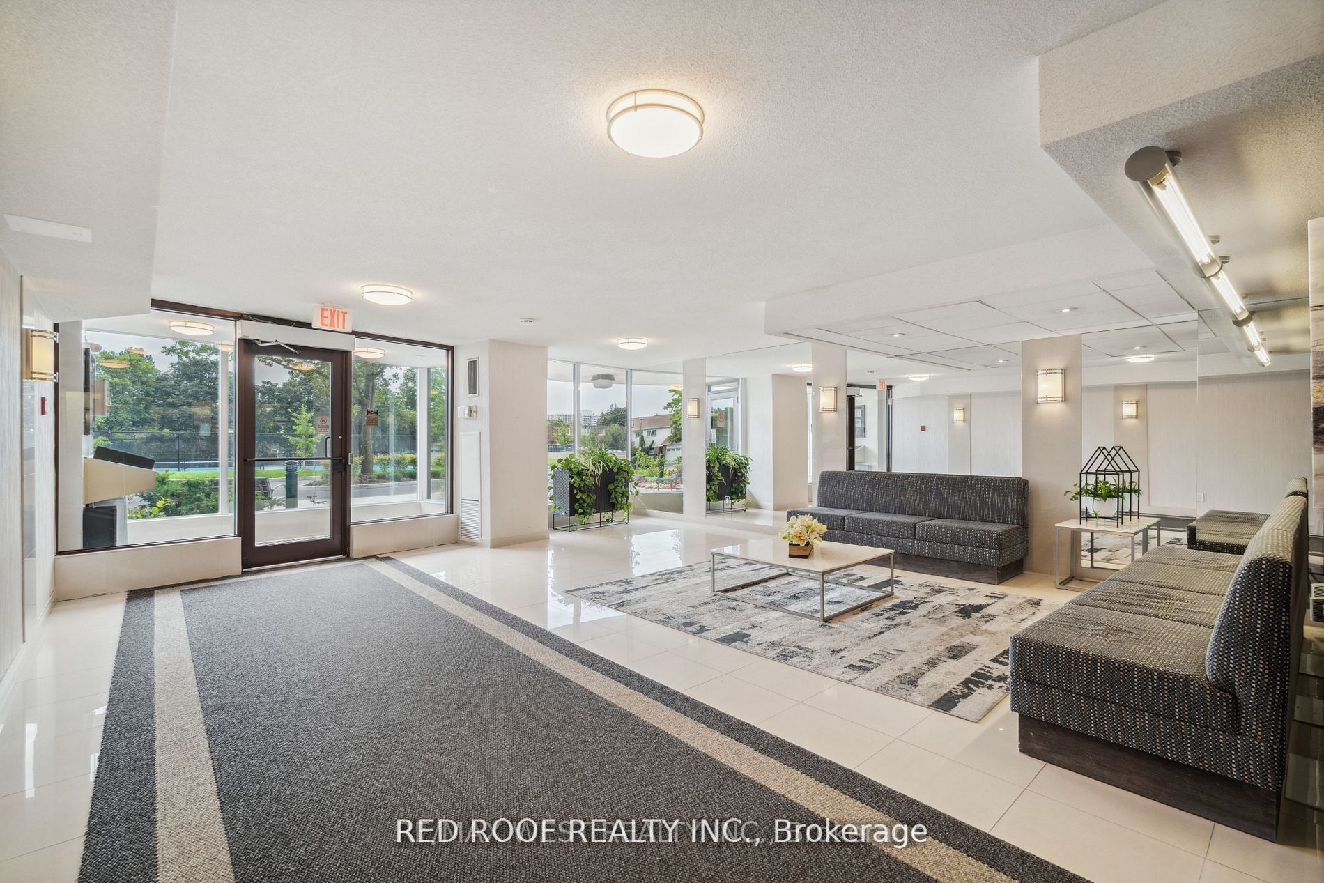 45 Huntingdale Blvd, #604