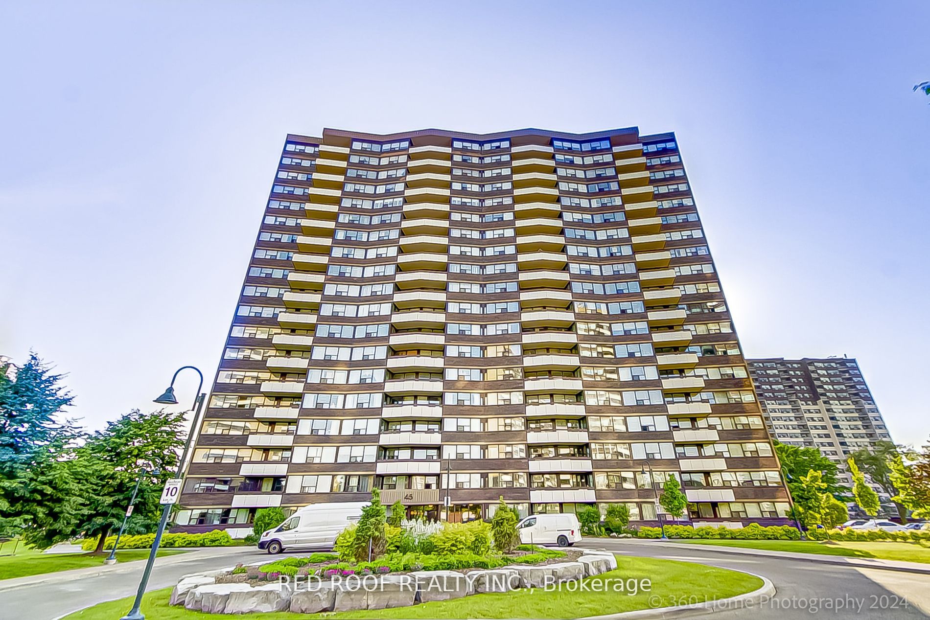 45 Huntingdale Blvd, #604