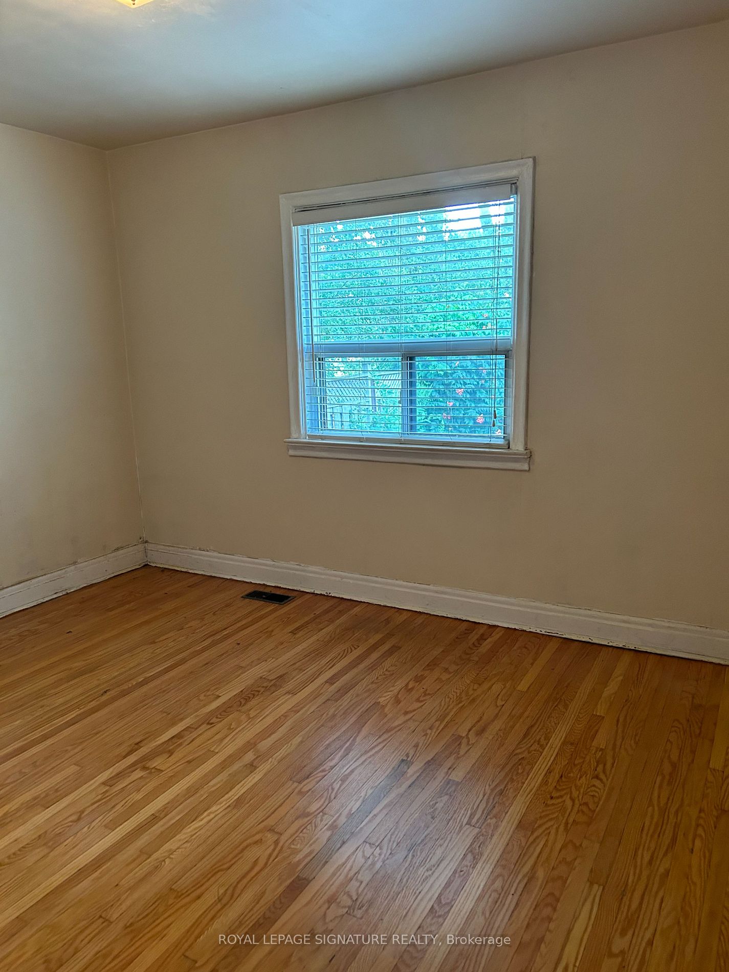 120 Bertrand Ave