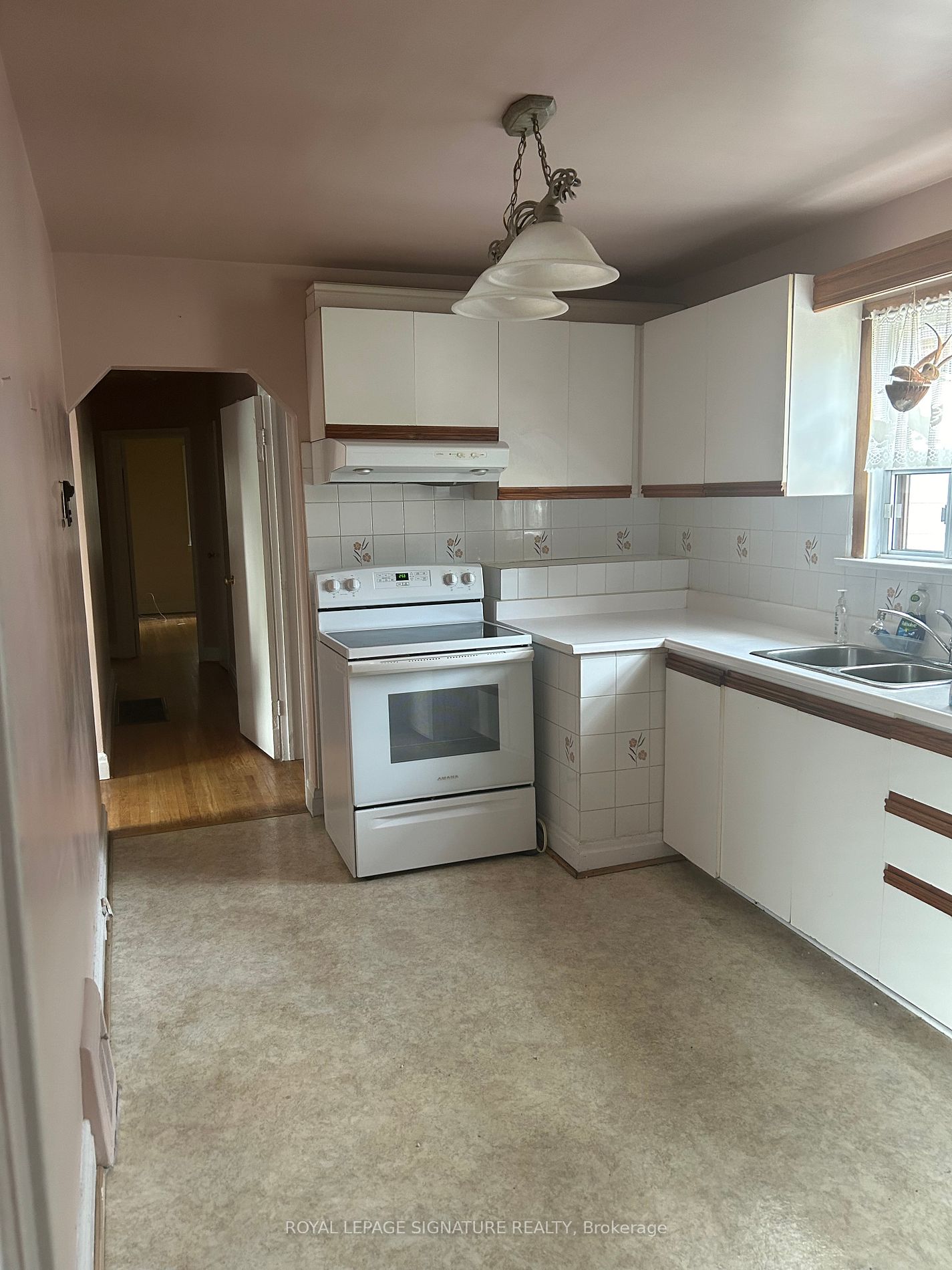 120 Bertrand Ave