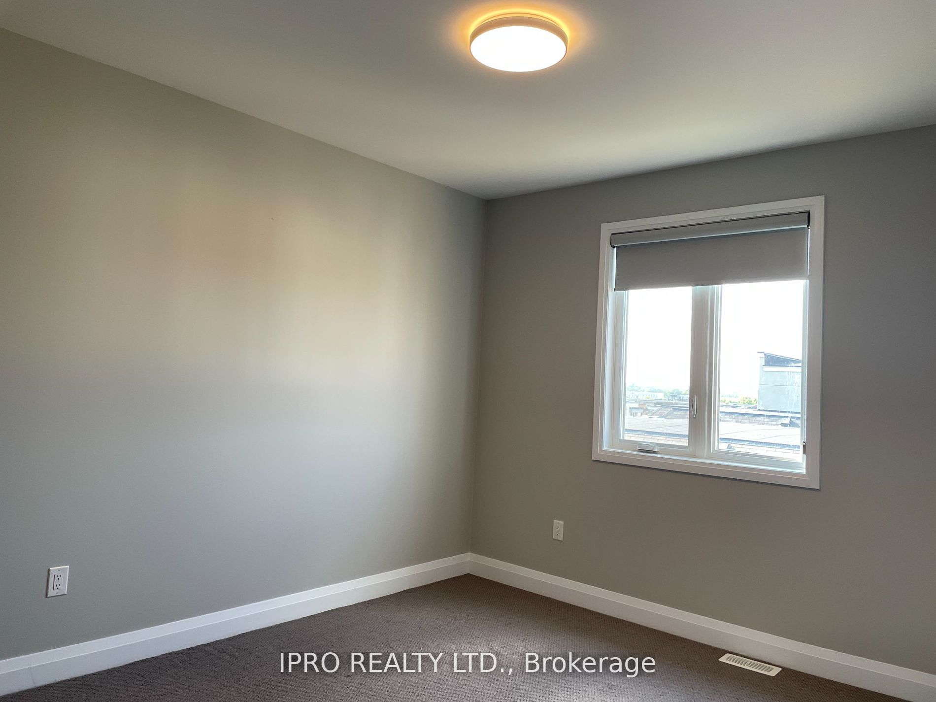 215 Port Darlington Rd