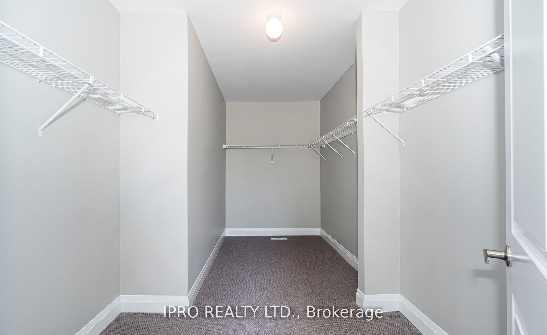 215 Port Darlington Rd