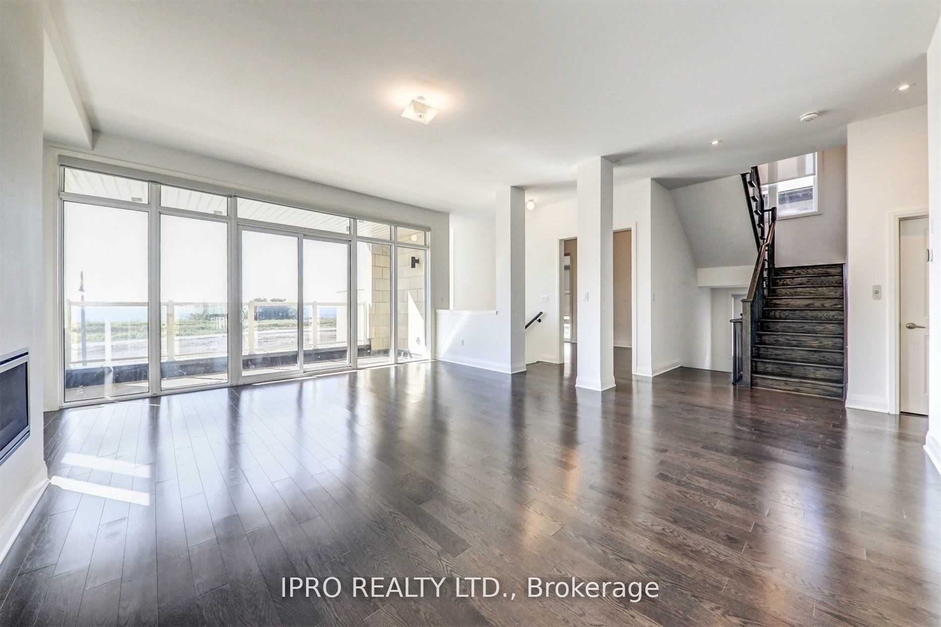 215 Port Darlington Rd