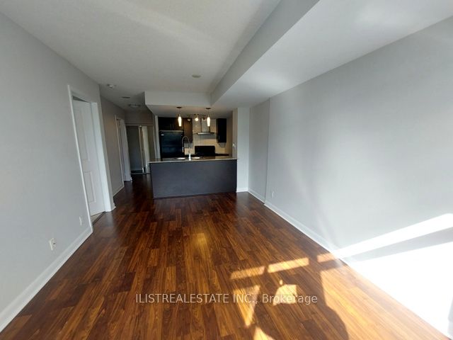 190 Borough Dr, #707