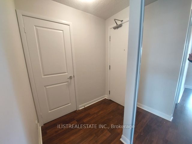 190 Borough Dr, #707