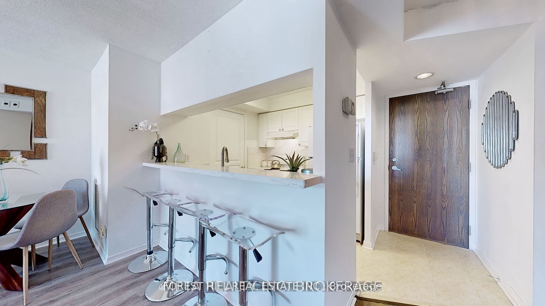 1765 Queen St E, #306