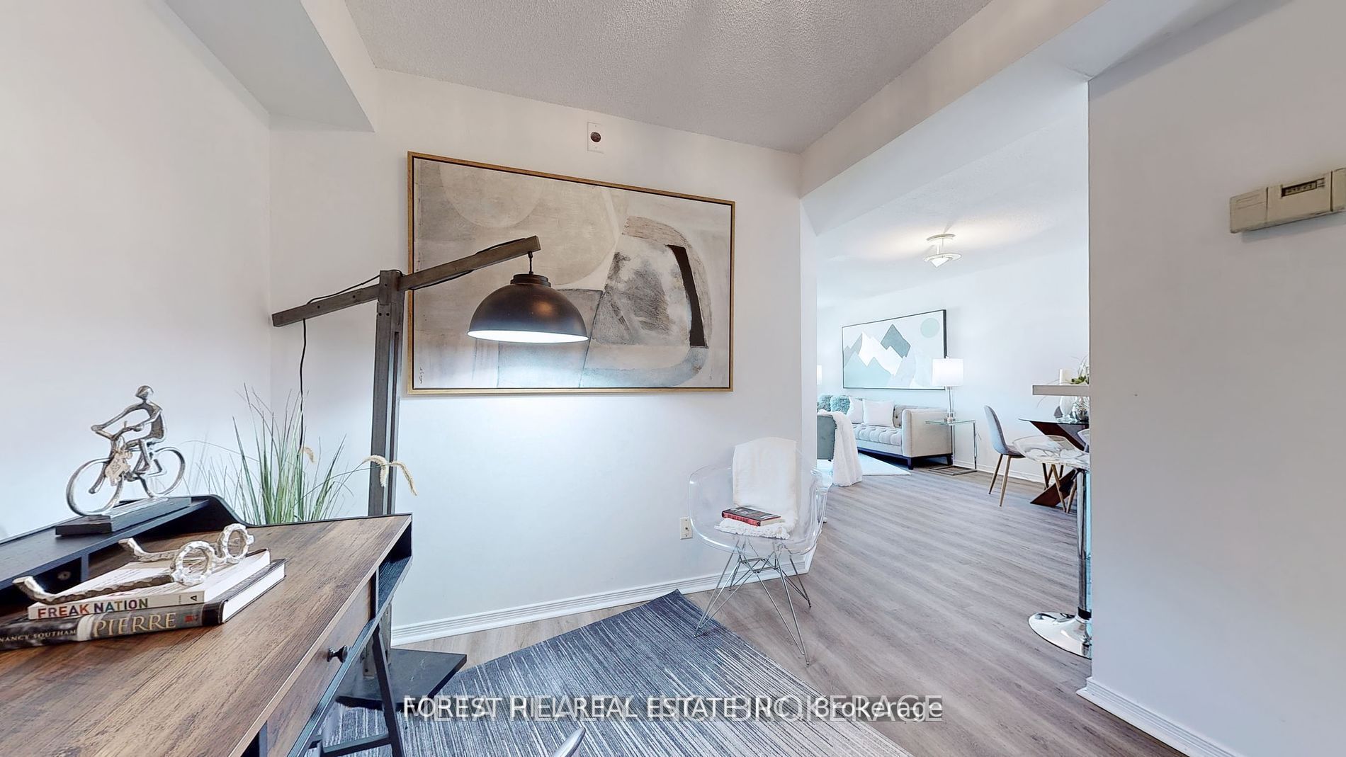 1765 Queen St E, #306