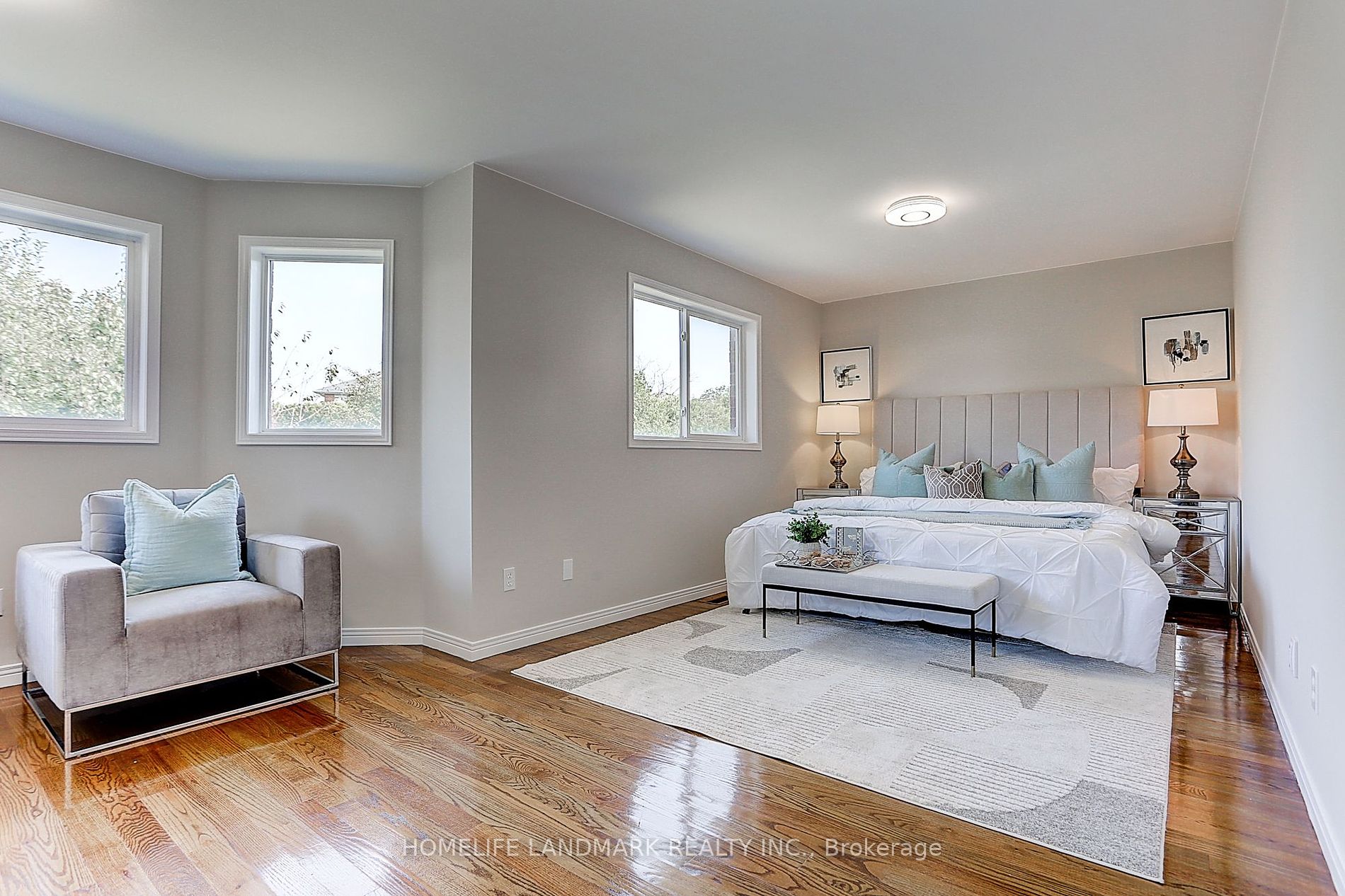 25 Mac Carl Cres
