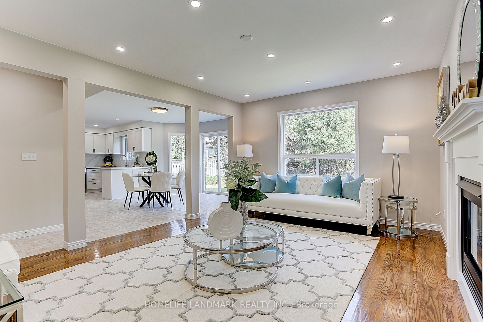 25 Mac Carl Cres