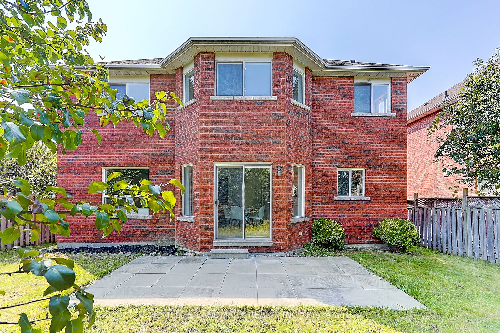 25 Mac Carl Cres