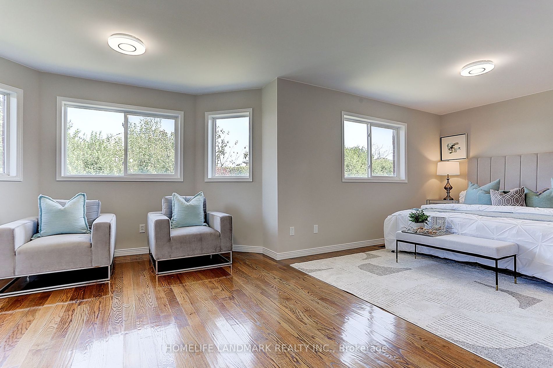 25 Mac Carl Cres