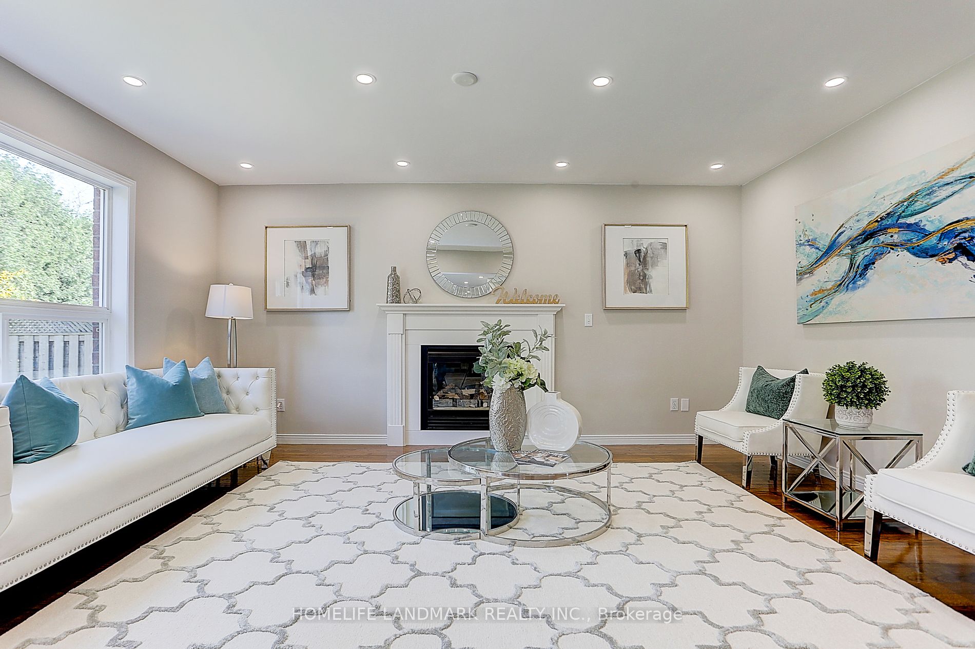 25 Mac Carl Cres