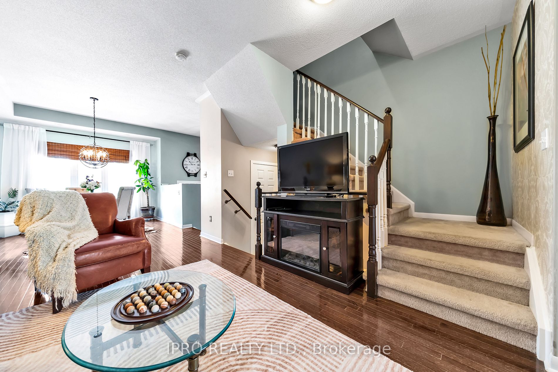 1250 St. Martins Dr, #21