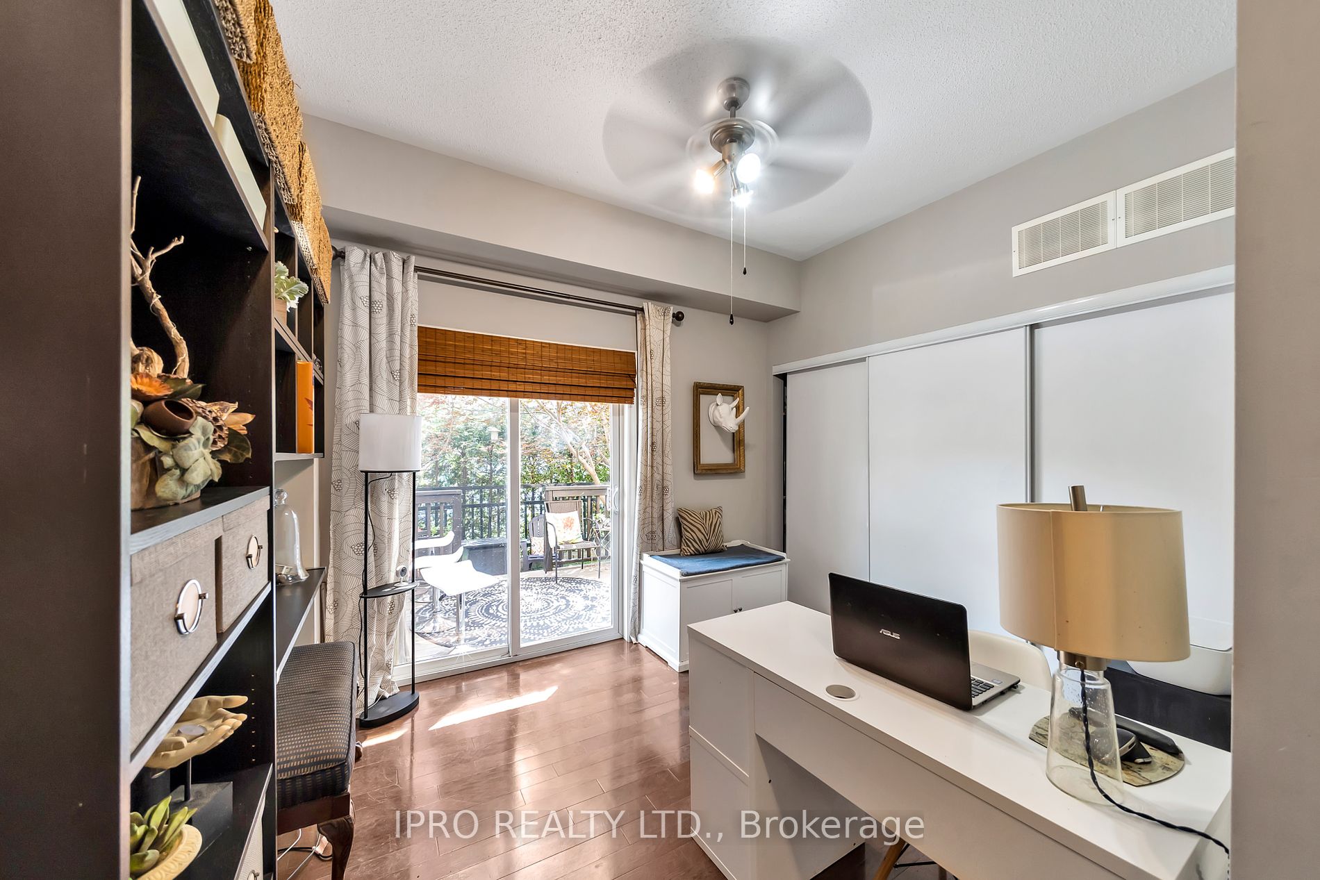 1250 St. Martins Dr, #21