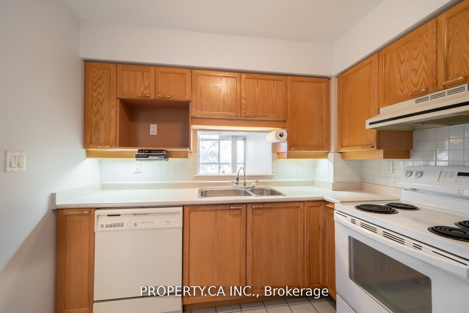 115 Bonis Ave, #412