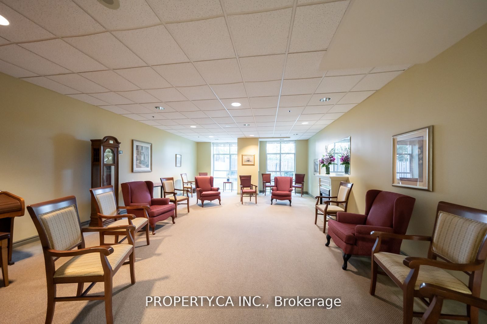 115 Bonis Ave, #412
