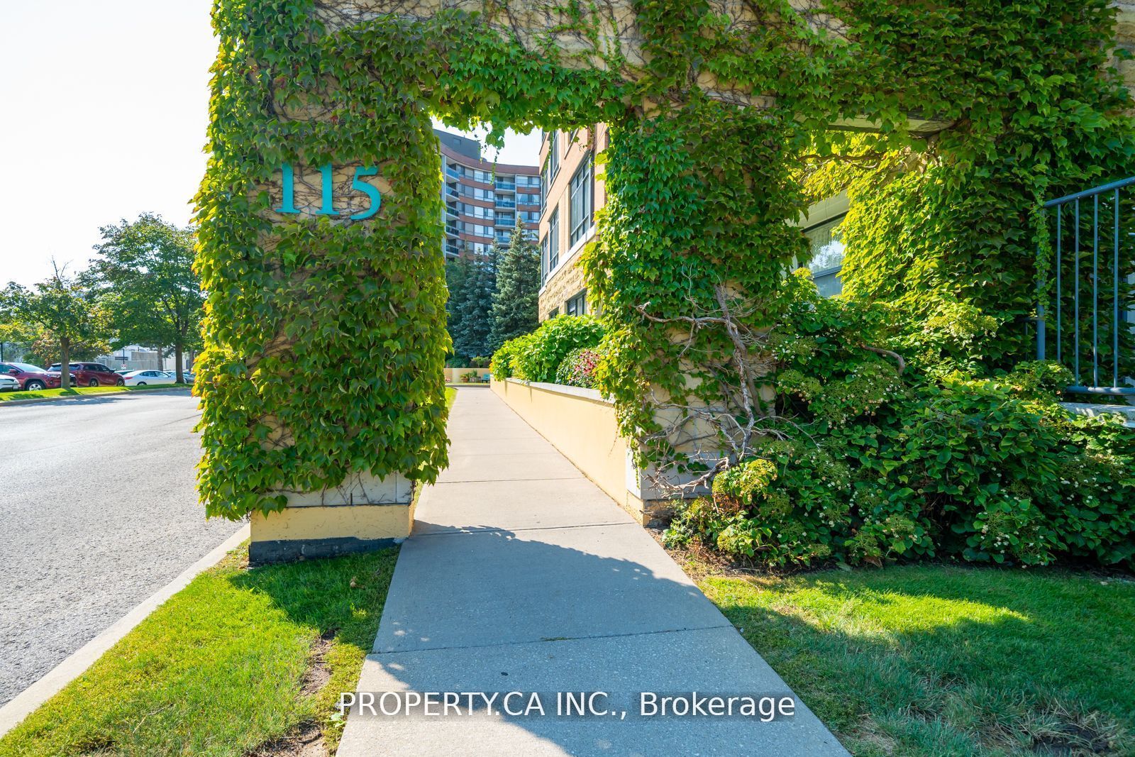 115 Bonis Ave, #412